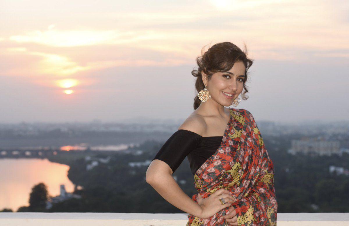 Raashi Khanna Latest Pics