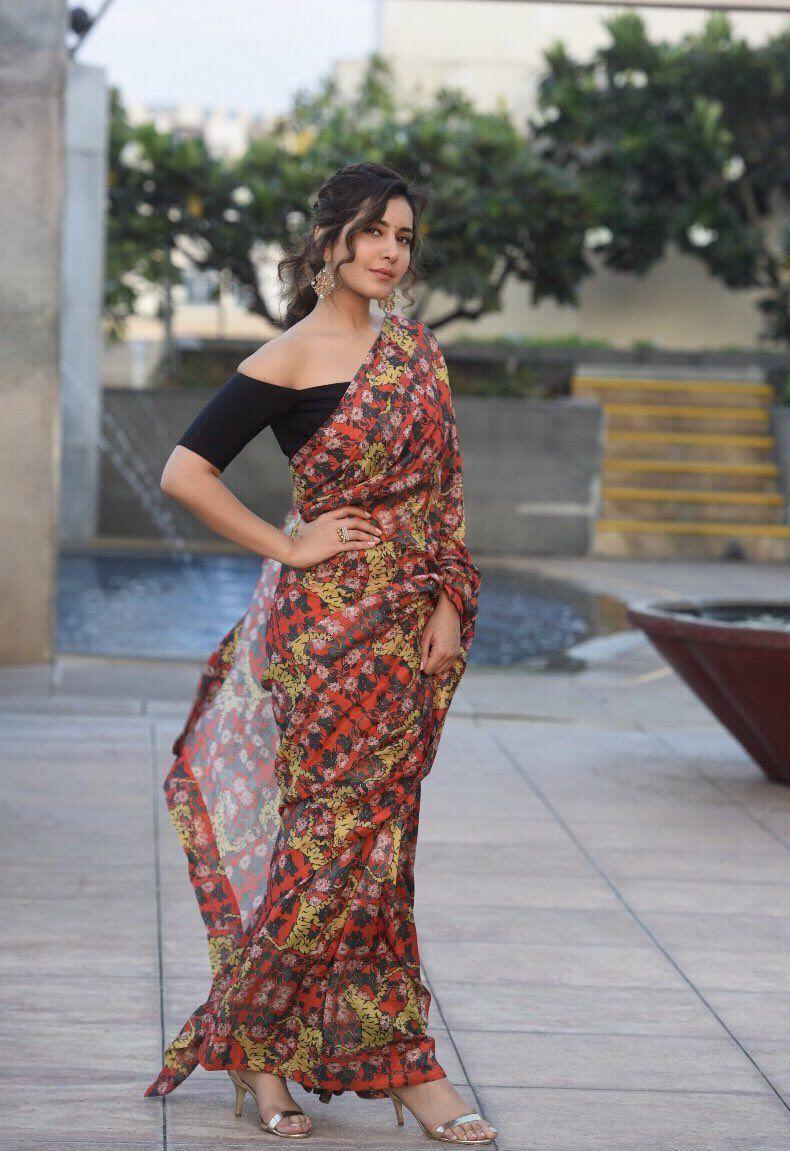 Raashi Khanna Latest Pics