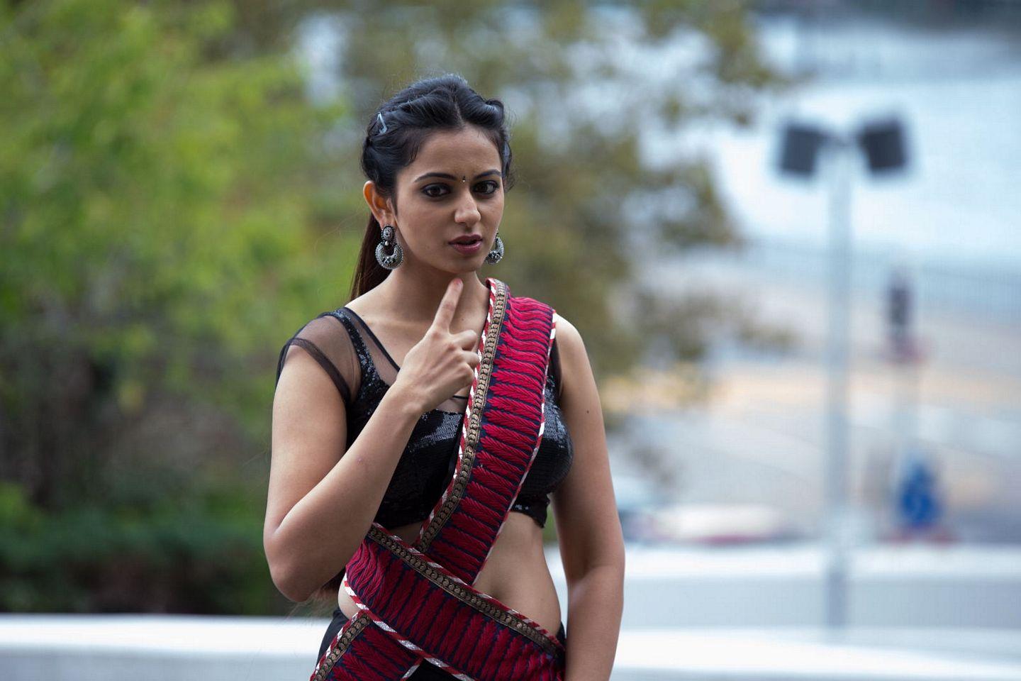 Rakul Preet Singh Hot Pics