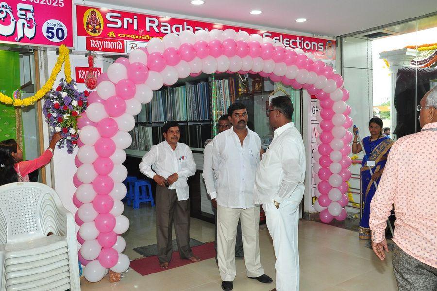 Rakul Preet Singh Inaugurates LPT Market Photos