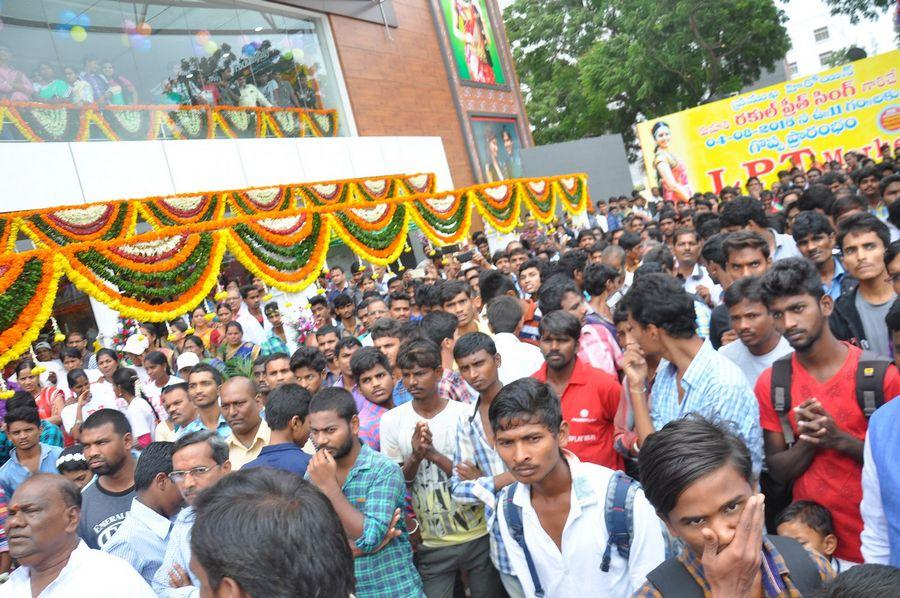 Rakul Preet Singh Inaugurates LPT Market Photos