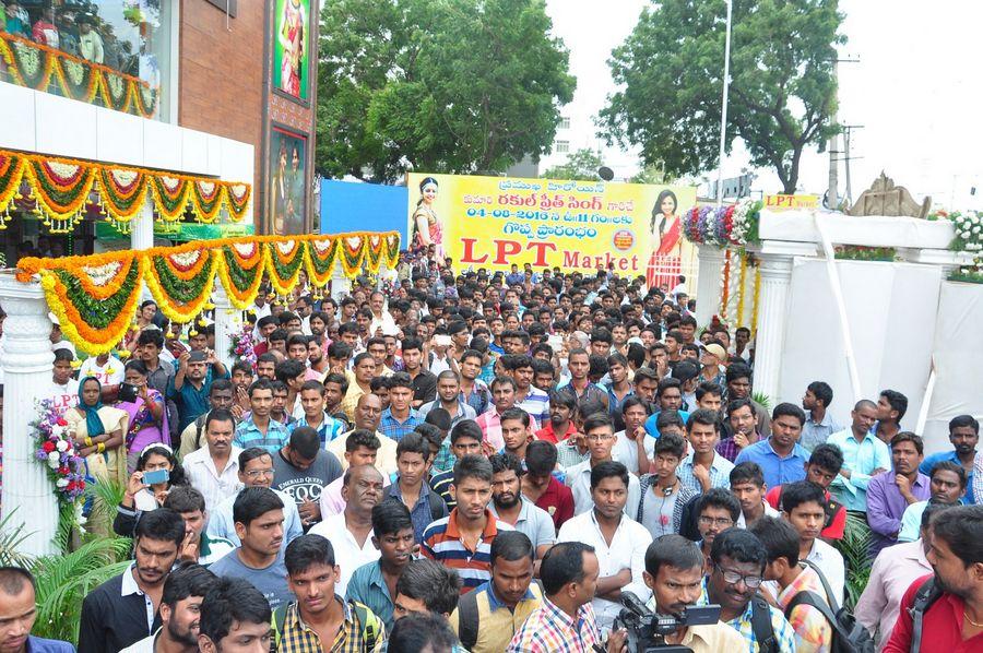 Rakul Preet Singh Inaugurates LPT Market Photos