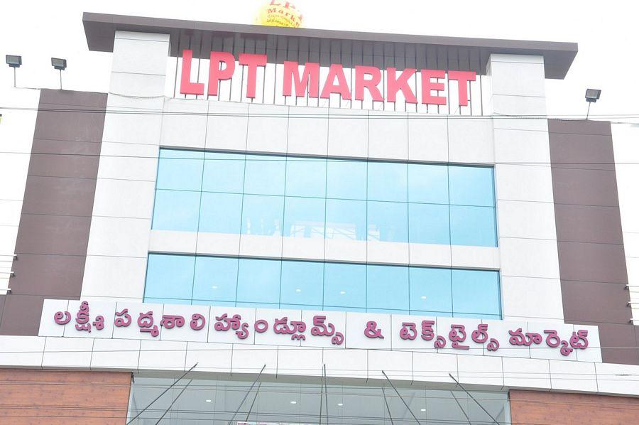 Rakul Preet Singh Inaugurates LPT Market Photos