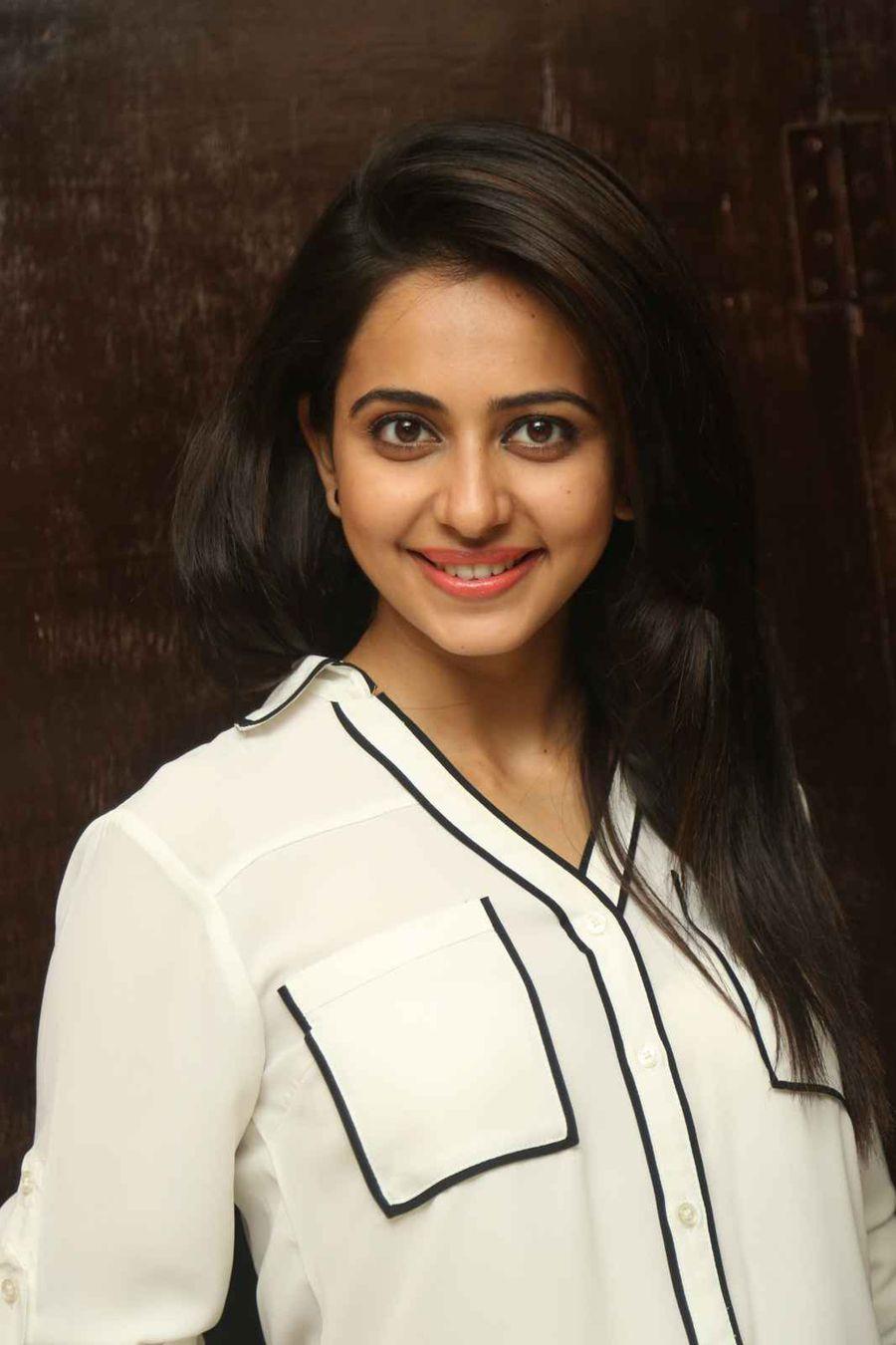 Rakul Preet Singh Interview Pics