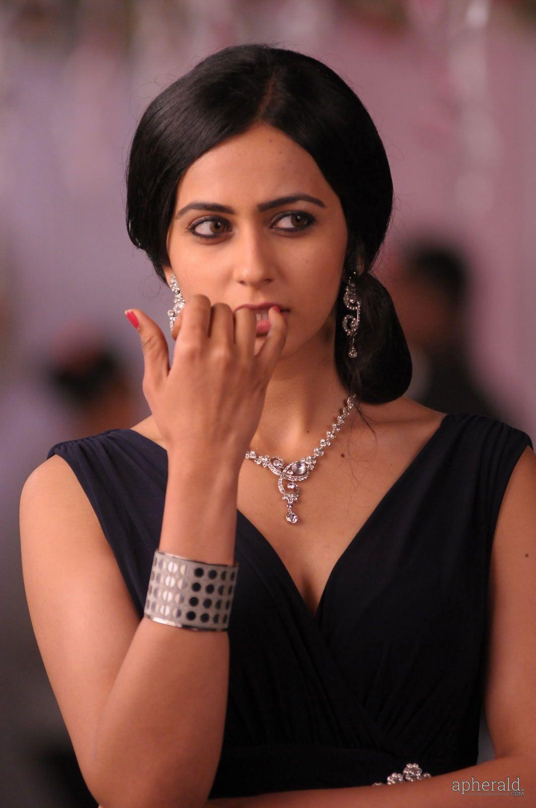 Rakul preet Singh New Stills