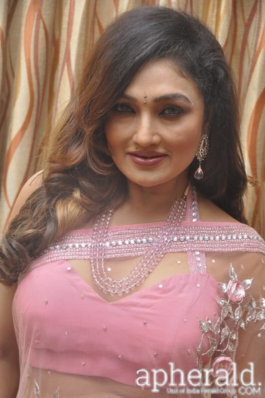 Ramya Sri Latest Saree Pics