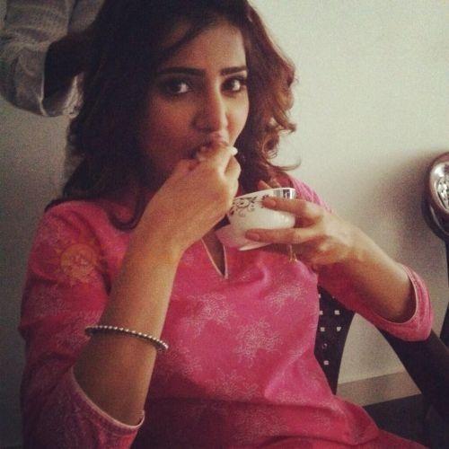 Rare And Cute Photos Of Gorgeous Samantha