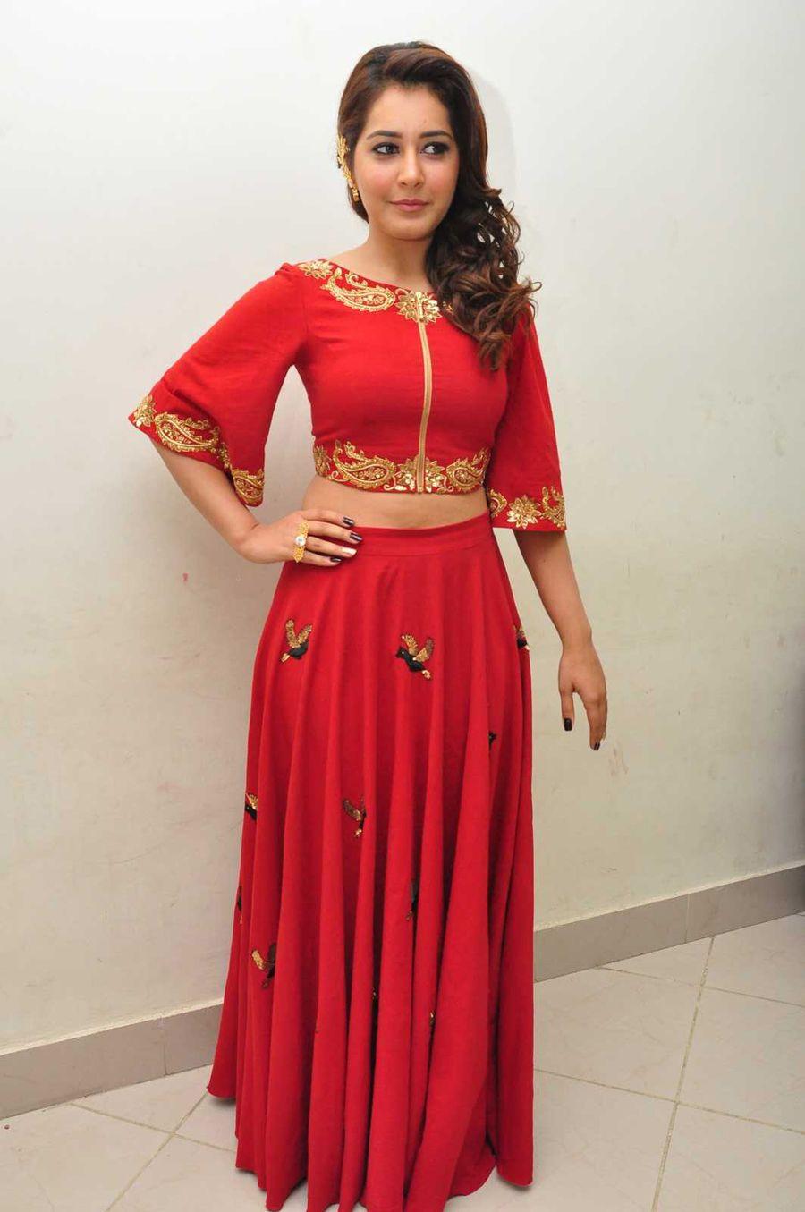 Rashi Khanna at Shivam Audio Launch