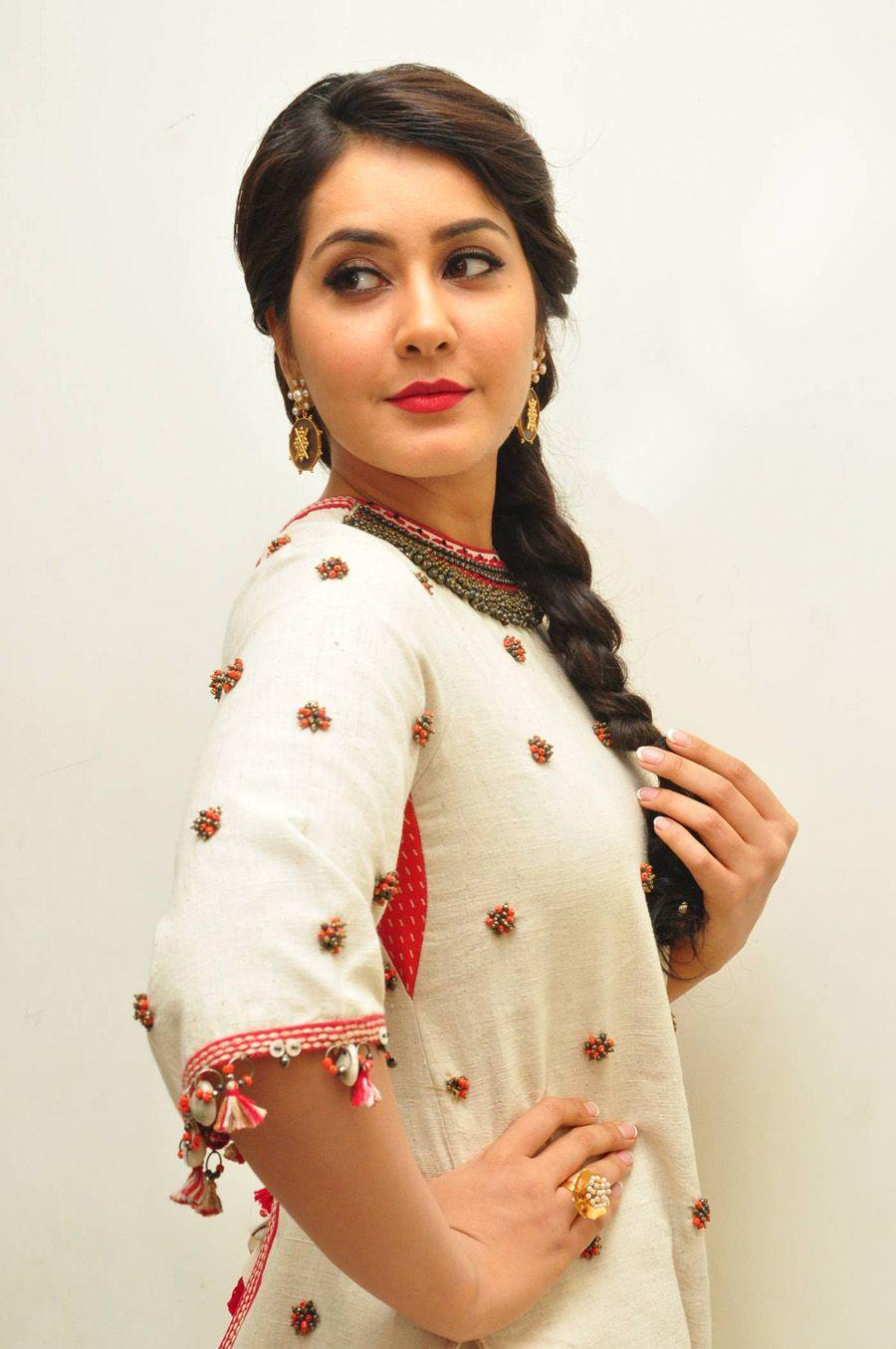 Rashi Khanna Stills at Supreme Audio