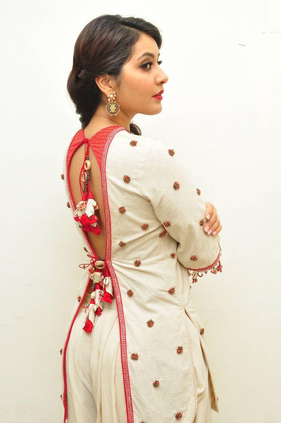 Rashi Khanna Stills at Supreme Audio