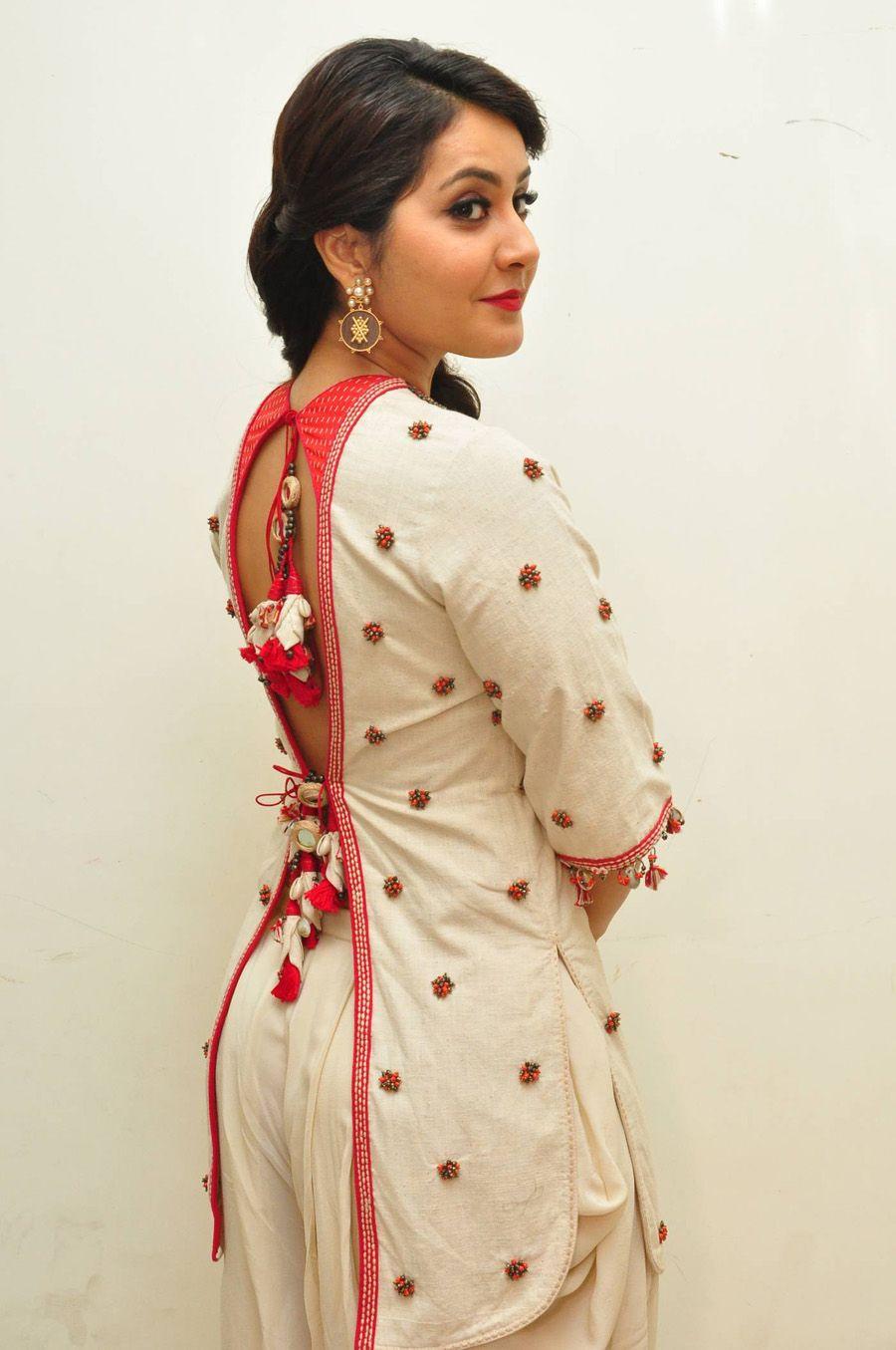 Rashi Khanna Stills at Supreme Audio