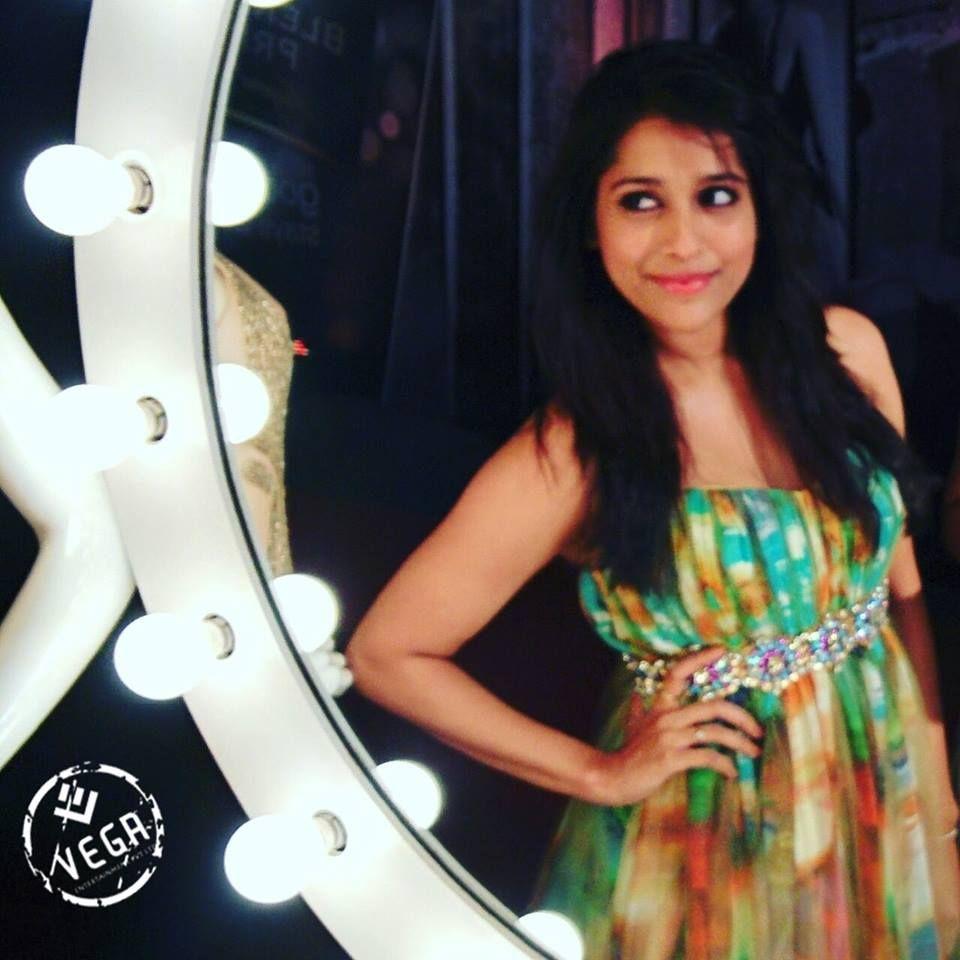 Rashmi Gautam Latest Unseen Pics