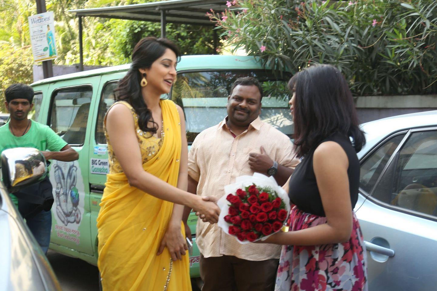 Regina Cassandra Stills At 92.7 Big Fm