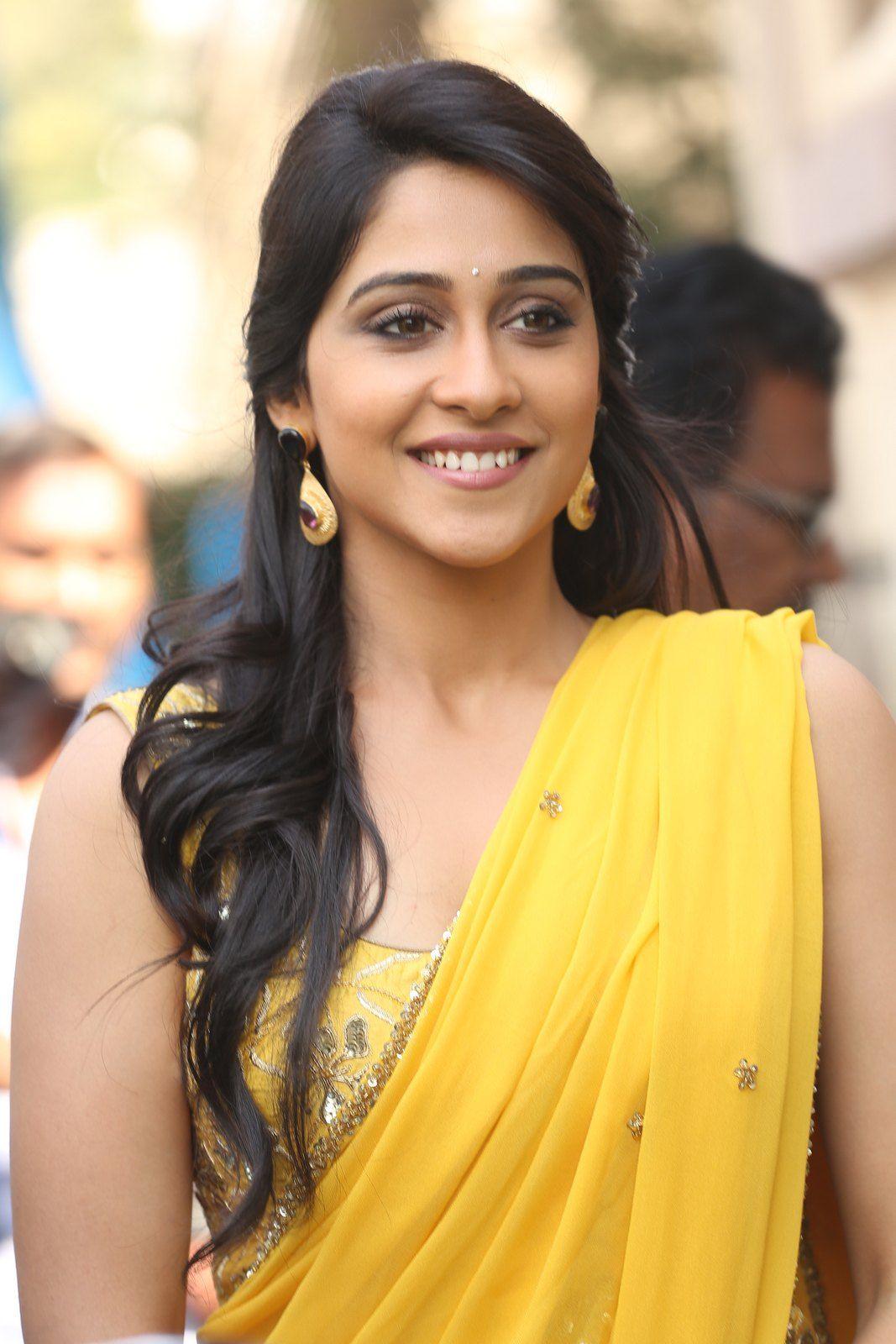Regina Cassandra Stills At 92.7 Big Fm
