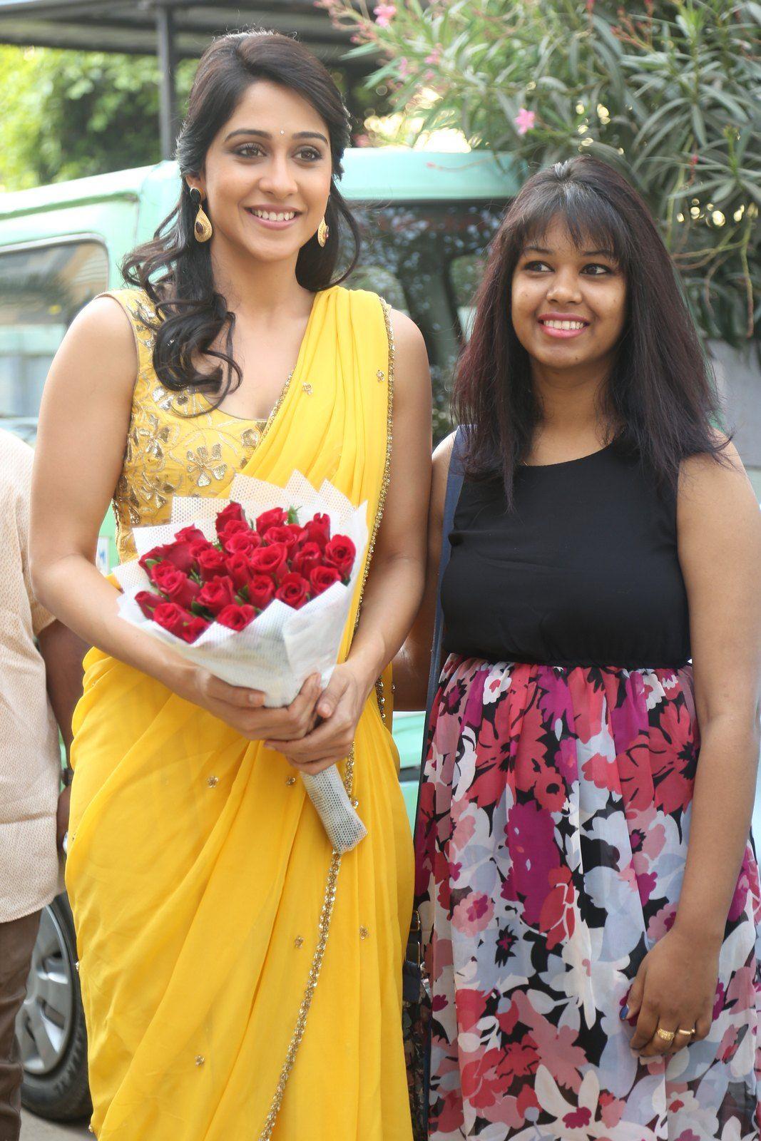 Regina Cassandra Stills At 92.7 Big Fm