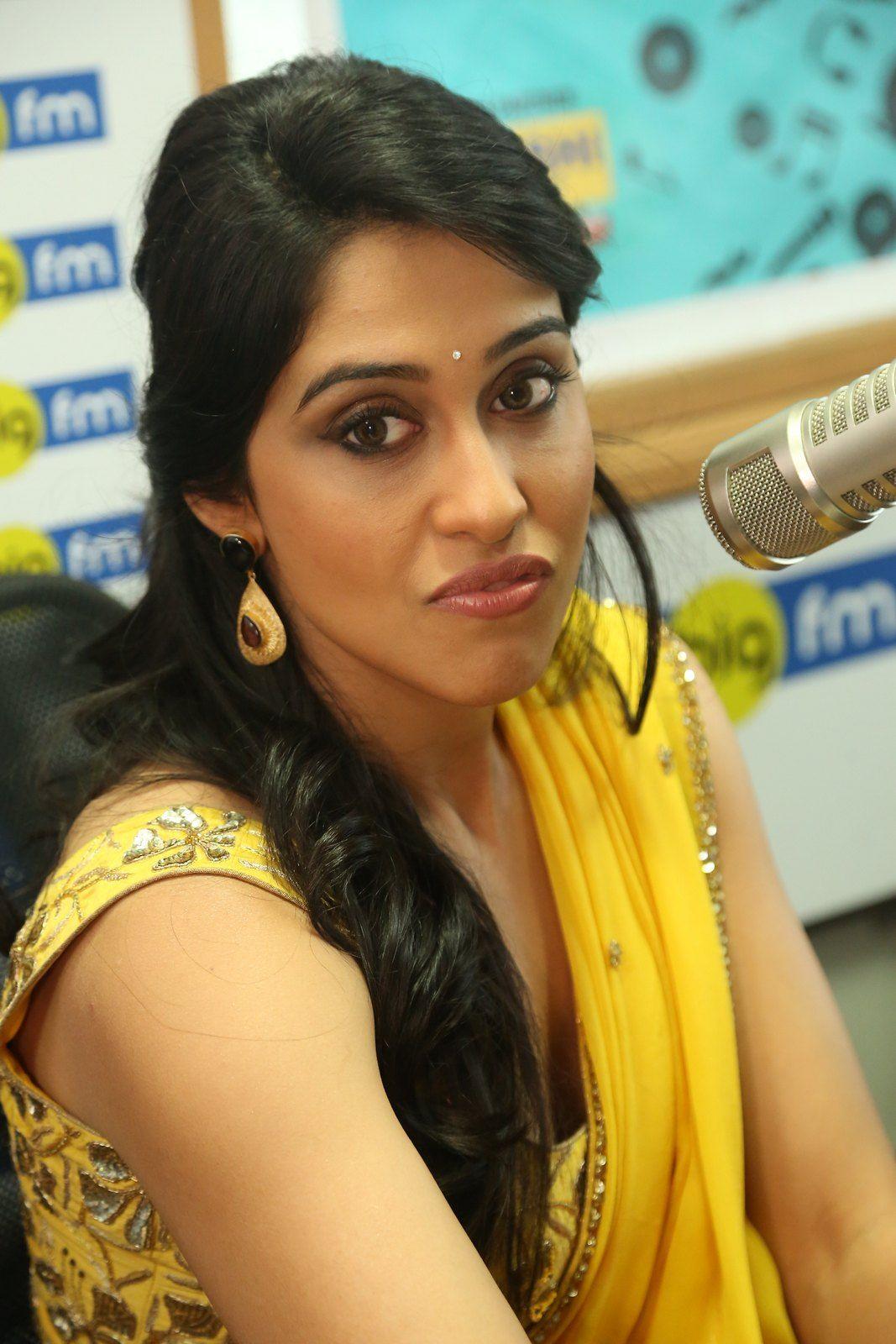 Regina Cassandra Stills At 92.7 Big Fm