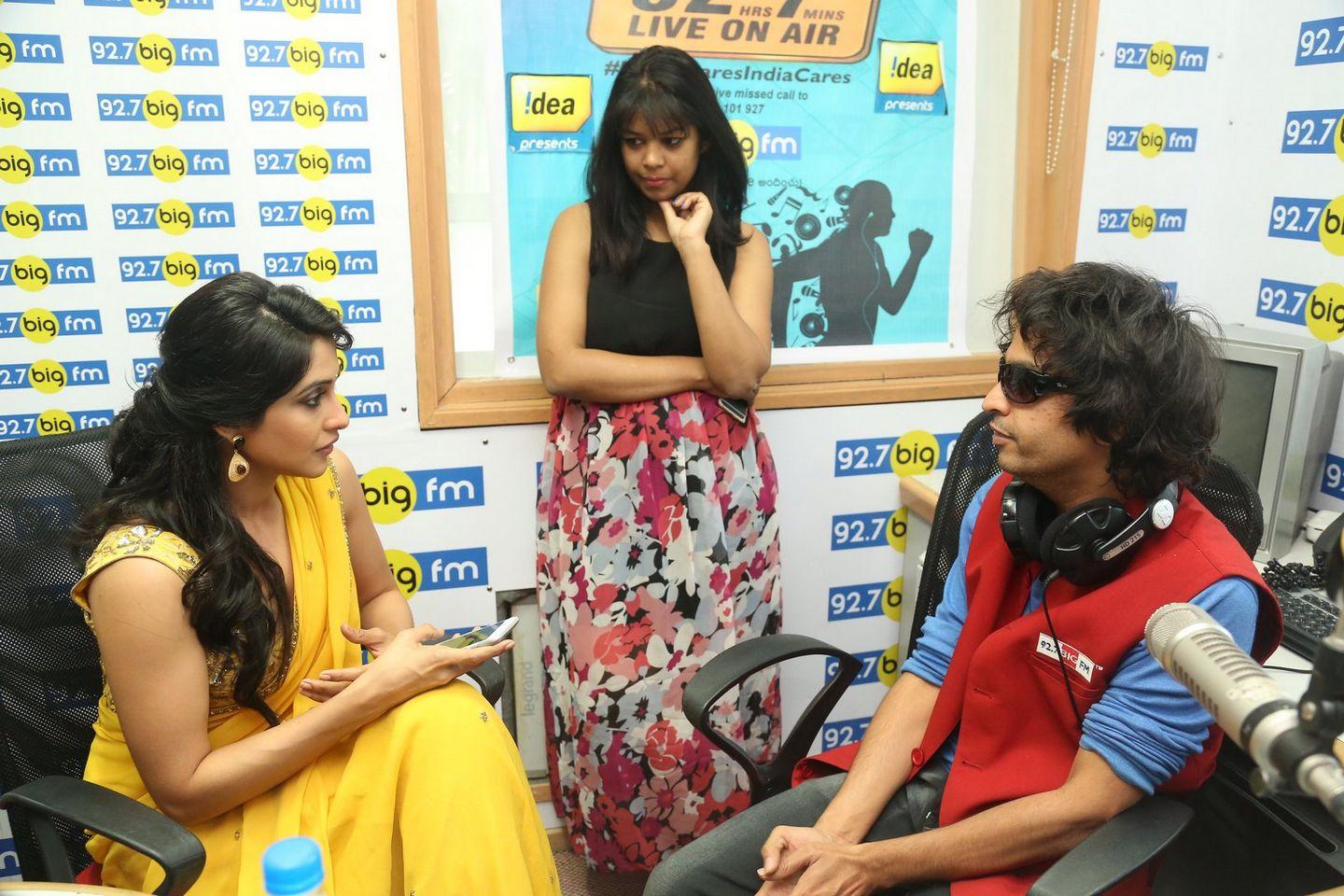 Regina Cassandra Stills At 92.7 Big Fm