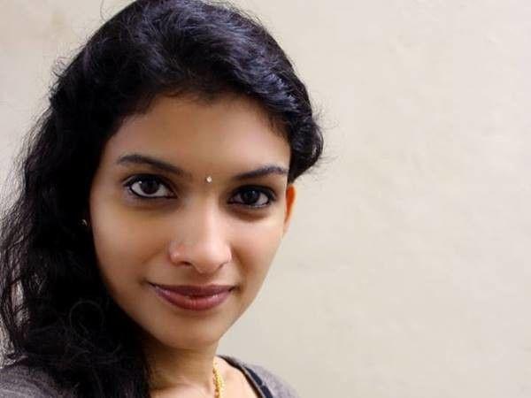 Reshmi Nair Hot Pics