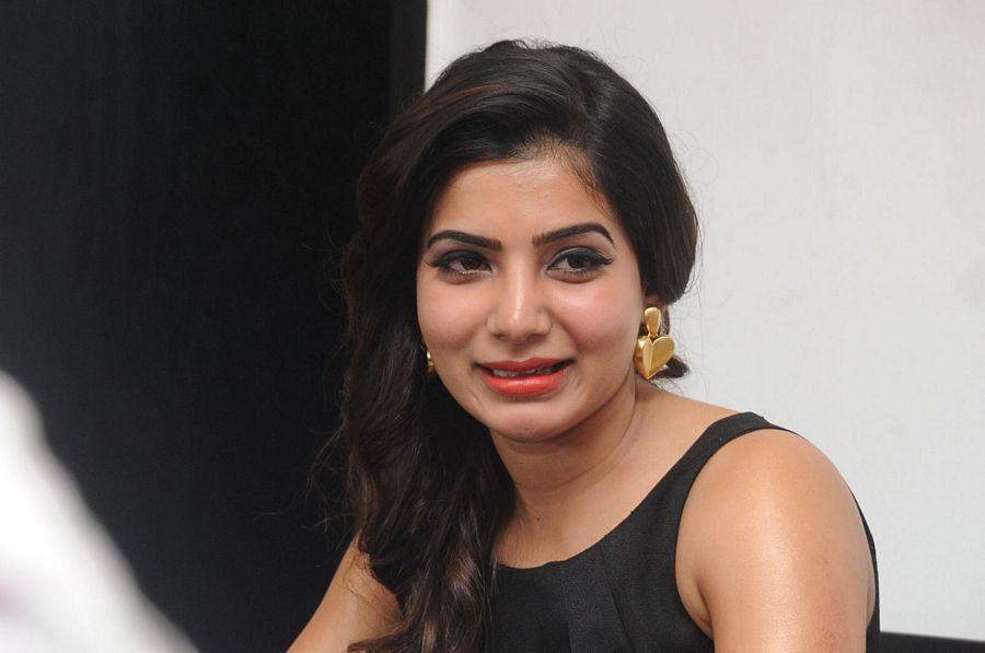 Samanta Interview Stills