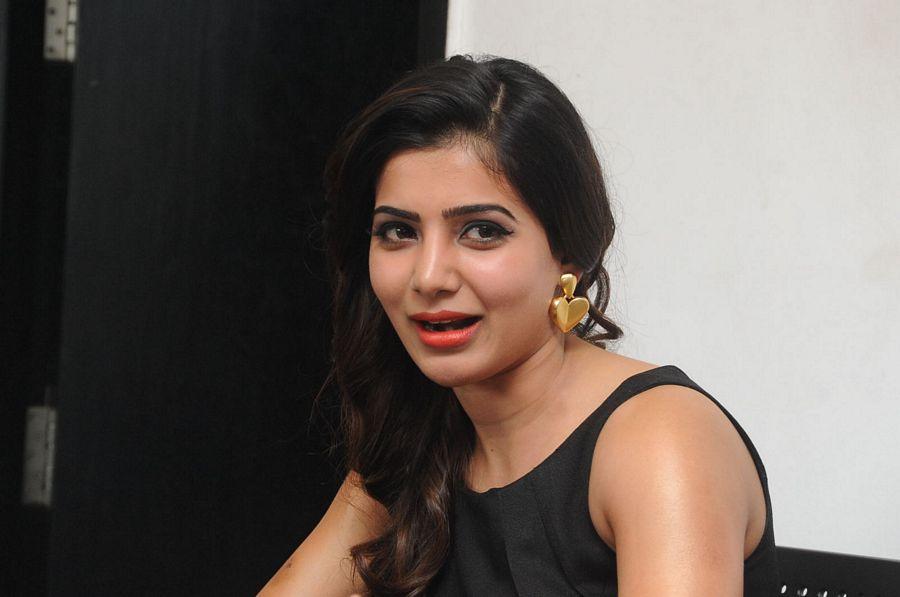 Samanta Interview Stills