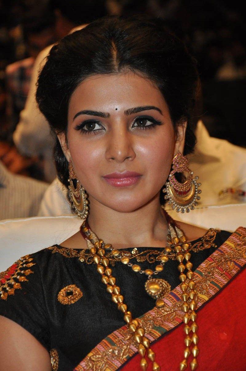 Samantha Stills At S/O Satyamurthy