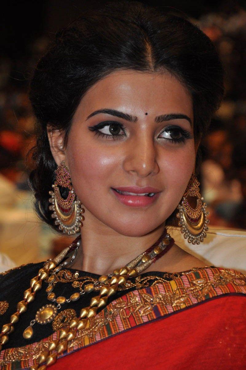 Samantha Stills At S/O Satyamurthy