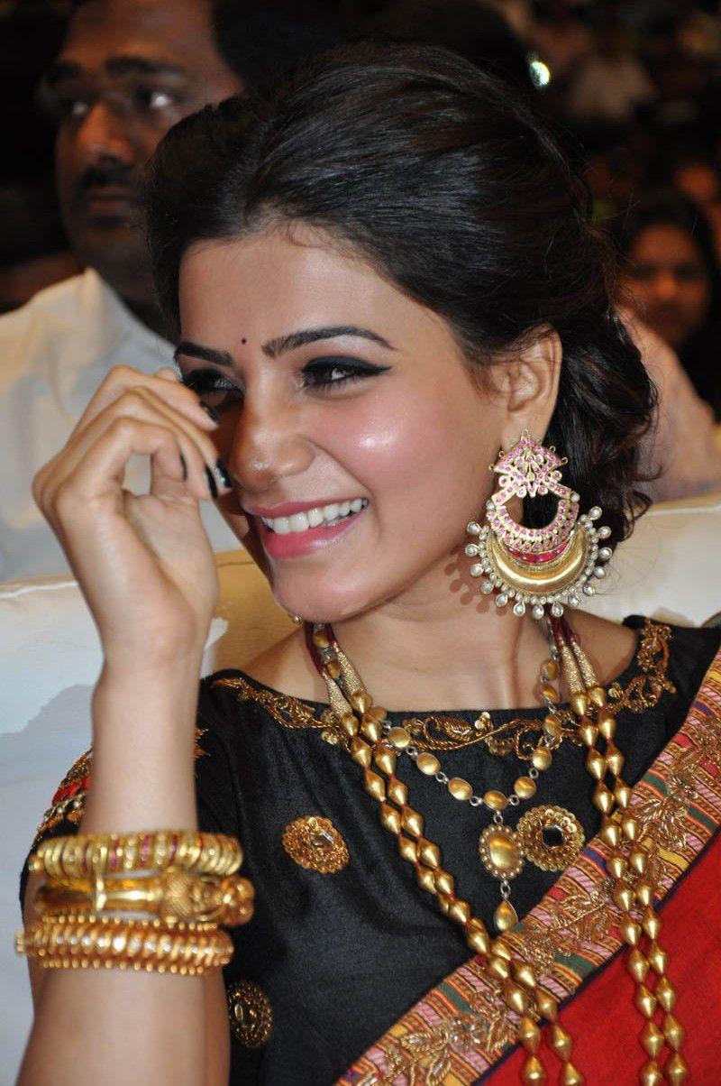 Samantha Stills At S/O Satyamurthy