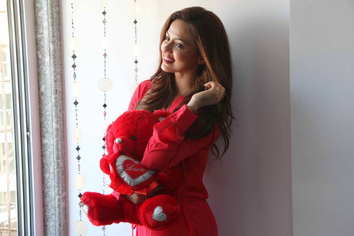 Sana Khan Valentines Day Special Photoshoot Stills