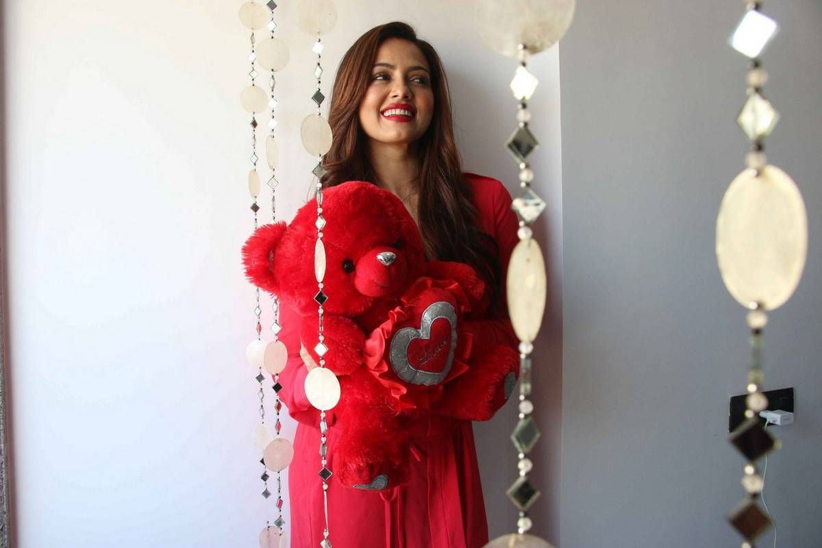 Sana Khan Valentines Day Special Photoshoot Stills