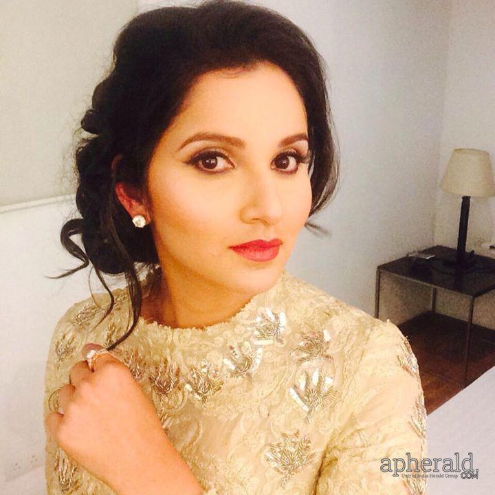 Sania Mirza Sexy Pics