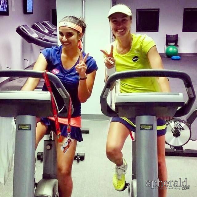 Sania Mirza Sexy Pics