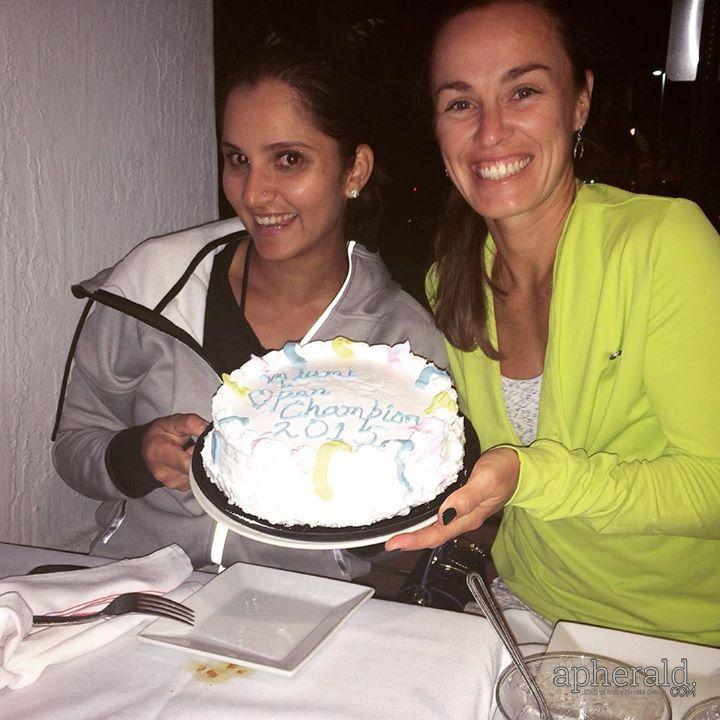 Sania Mirza Sexy Pics