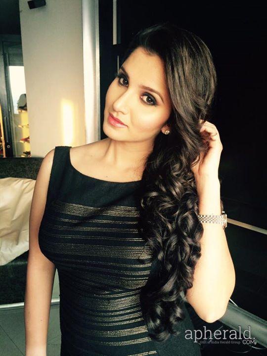 Sania Mirza Sexy Pics