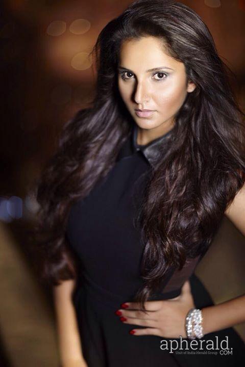 Sania Mirza Sexy Pics