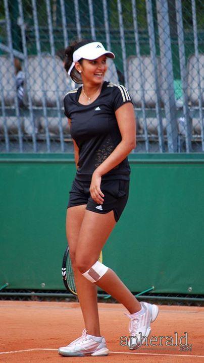 Sania Mirza Sexy Pics