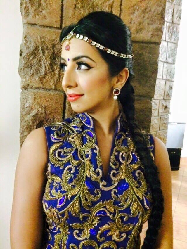 Sanjana Galrani Pretty Photos