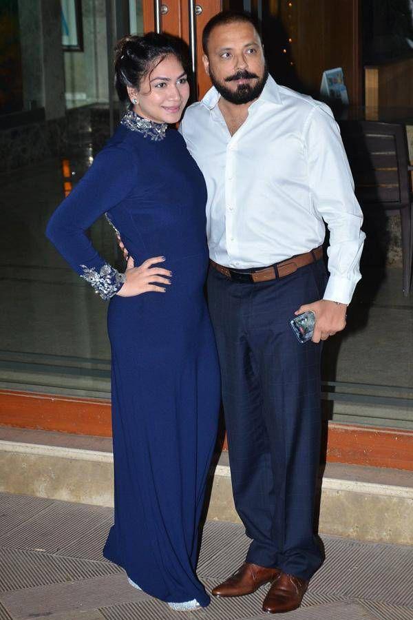 Sanjay Dutts New Year Party Photos