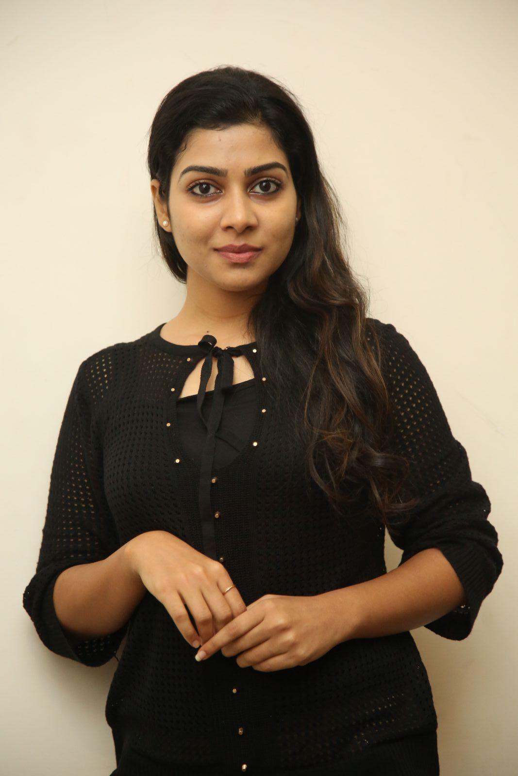 Sathna Beautiful Stills