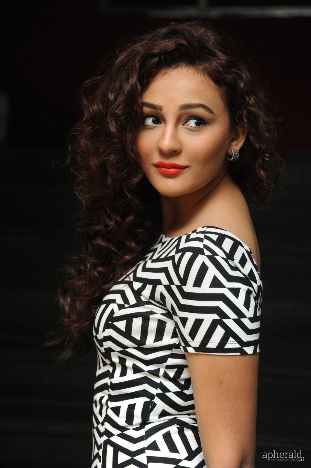 Seerat Kapoor Cute Stills