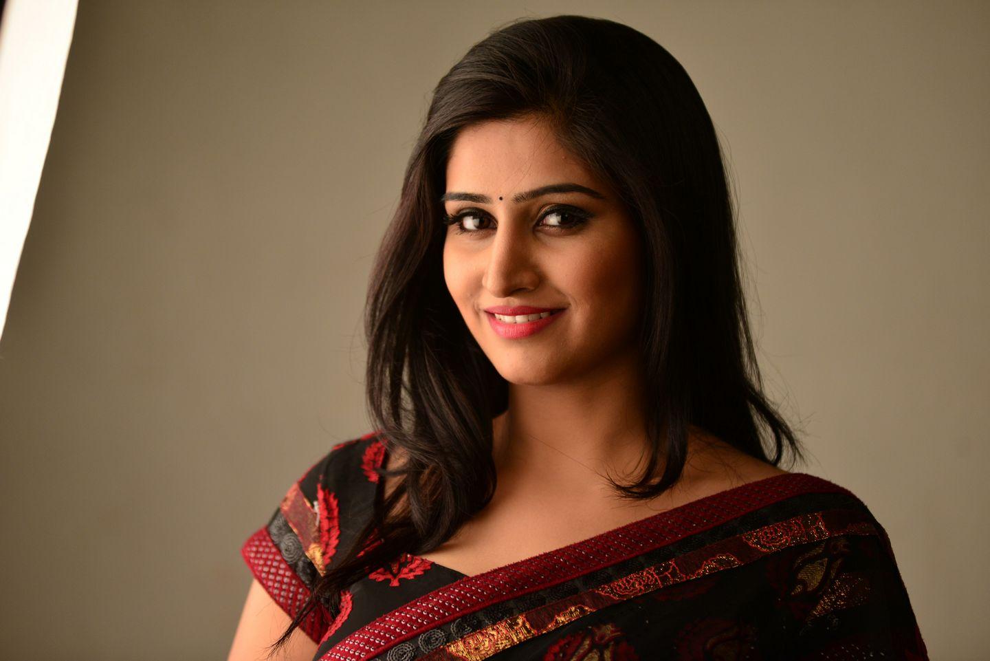 Shamili Sounderajan Stills in Best Actors Movie