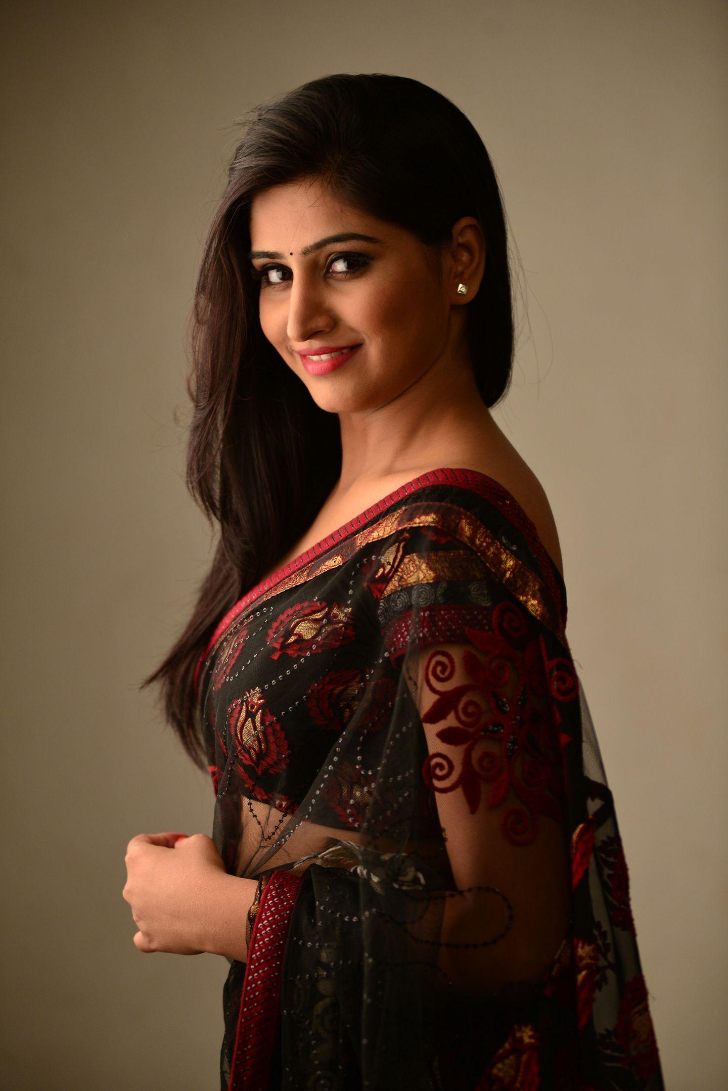 Shamili Sounderajan Stills in Best Actors Movie