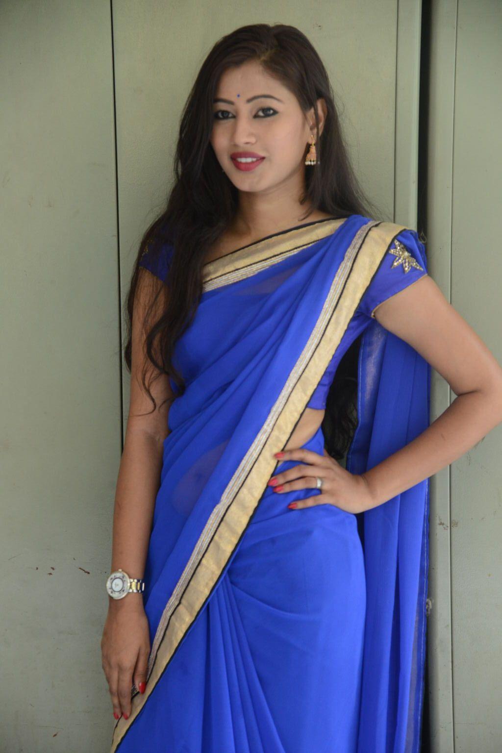 Shanti Priya cute Saree Pics