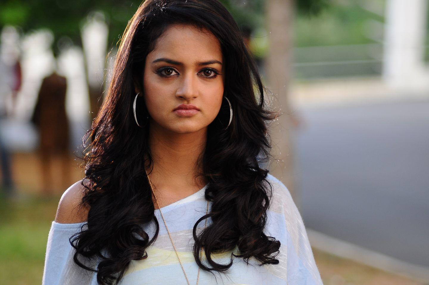 Shanvi Srivastava Sexy Pics