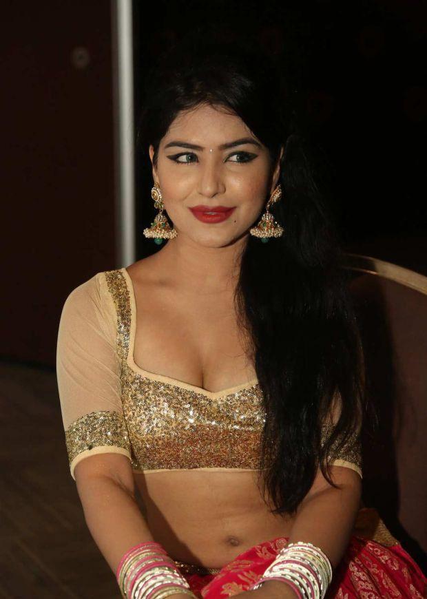 Shikha Malhotra Hot Sexy Stills