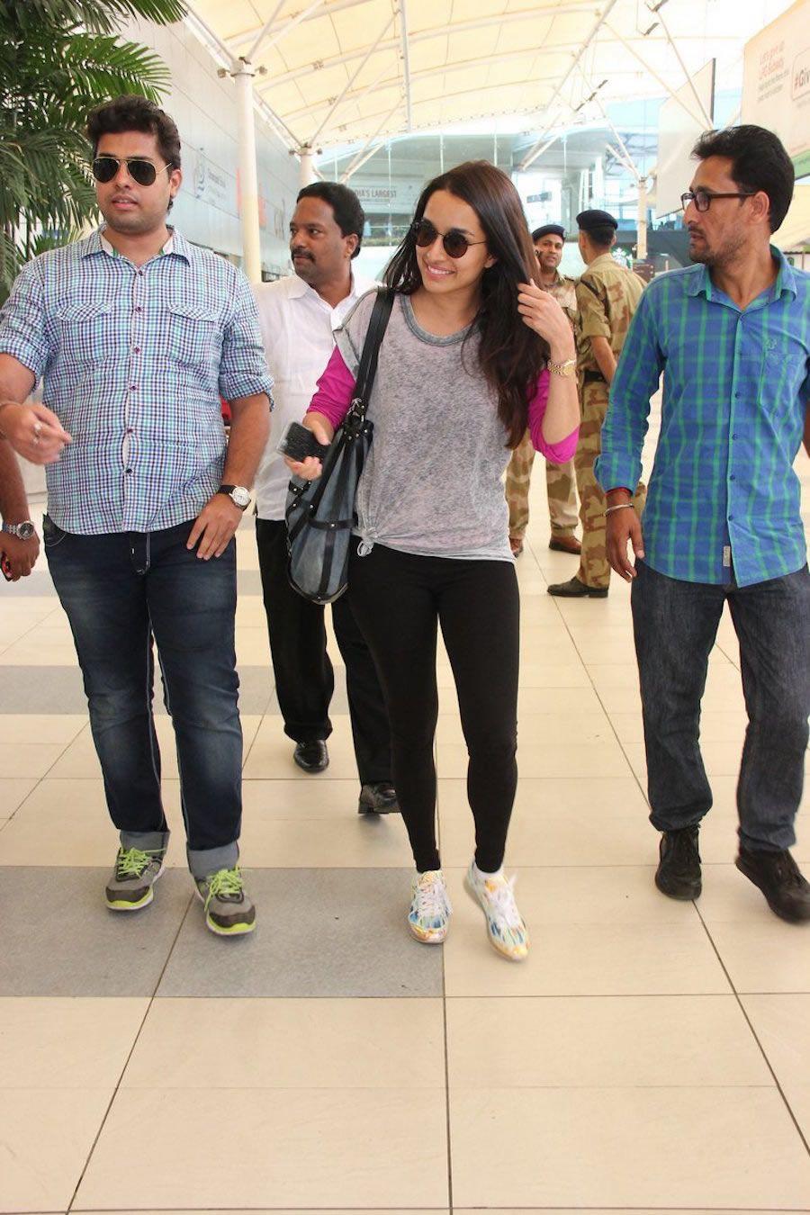 Shraddha Kapoor spotted at the Mumbai Airport Photos
