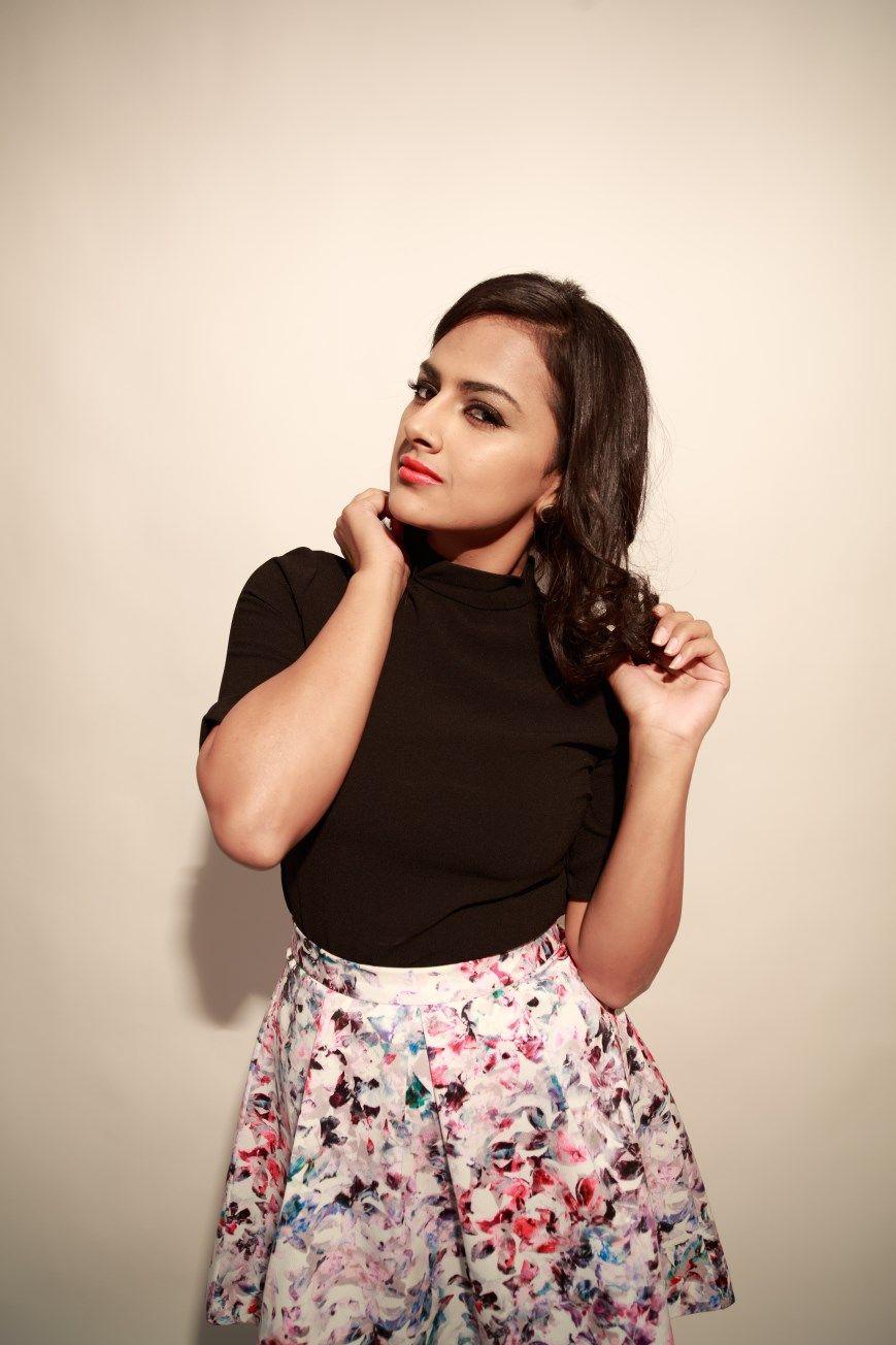 Shraddha Srinath Latest Photoshoot