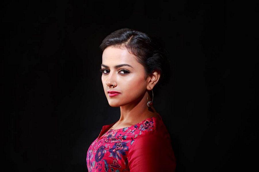 Shraddha Srinath Latest Photoshoot