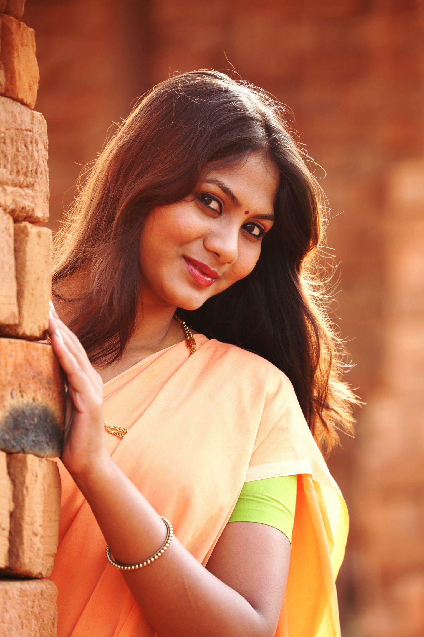 Shruthi Reddy Latest Photoshoot