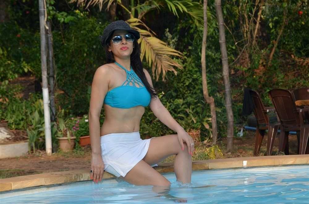 Shweta Khanduri Latest Hot Photos