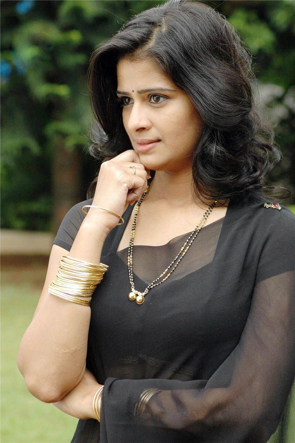 Side Actress Satya Krishnan Stills